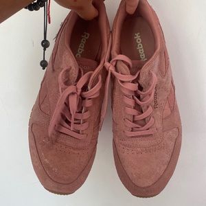 US size 9, pink Reebok shoes, barely worn. Bottom leather grip. Top is soft.